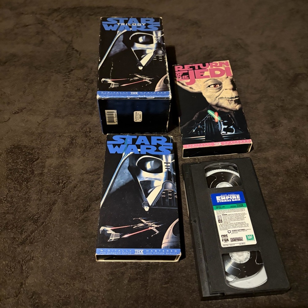 Star Wars VHS Trilogy Box Set - Picture 2 of 3